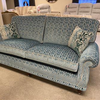 WENTWORTH SOFA